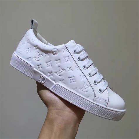 louis vuitton zapatillas mujer|louis vuitton ladies sneakers price.